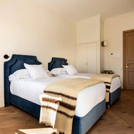 Boutique Làpety Hotel *